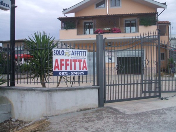 locale commerciale in affitto a Chieti