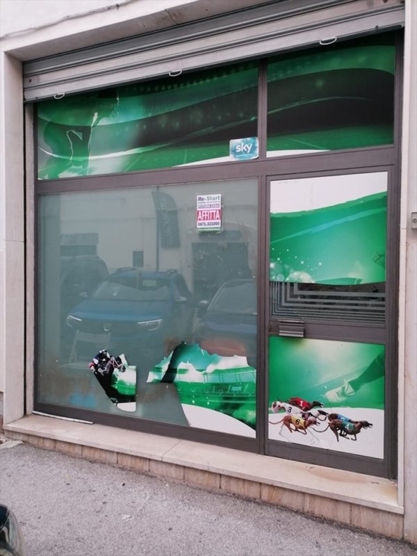 locale commerciale in affitto a Chieti