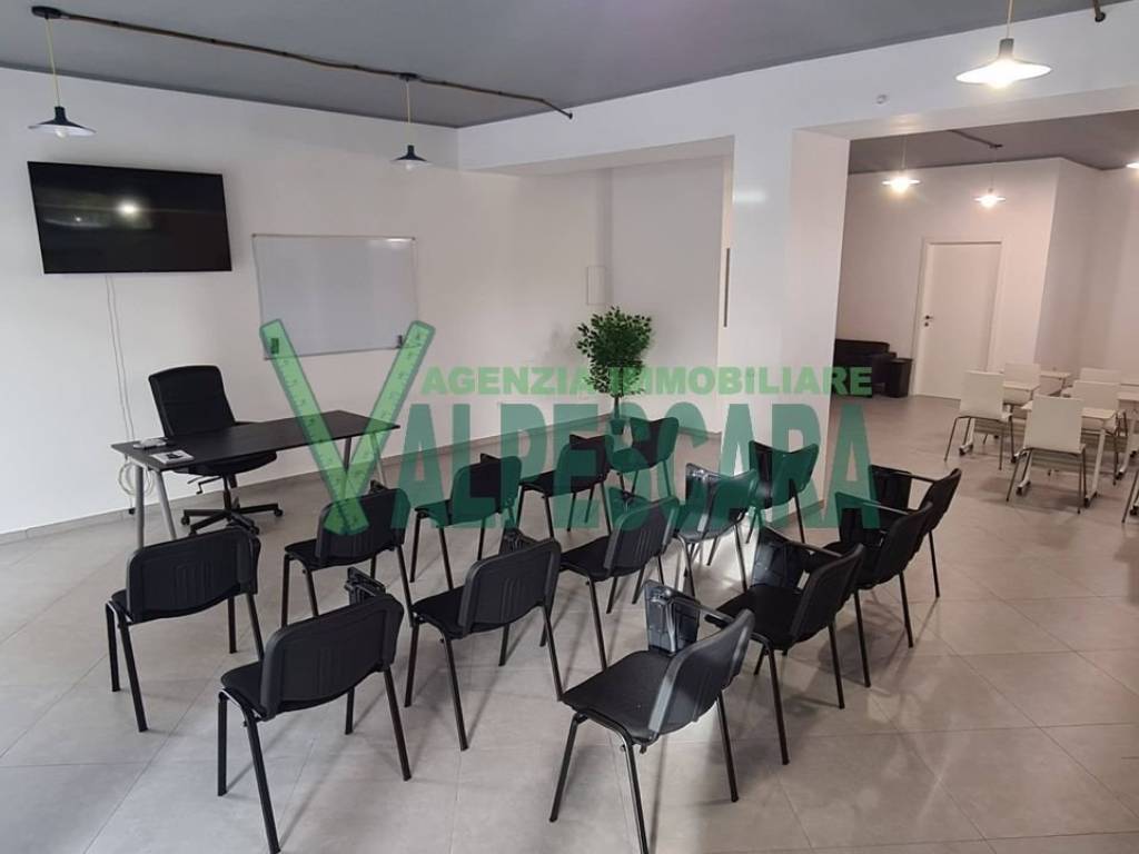 negozio in affitto a Chieti in zona Chieti Scalo