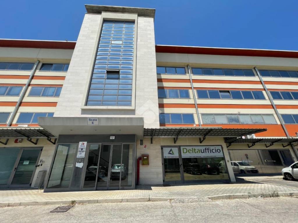 ufficio in affitto a Chieti in zona Chieti Scalo