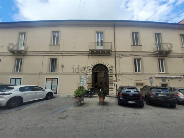 locale commerciale in affitto a Chieti