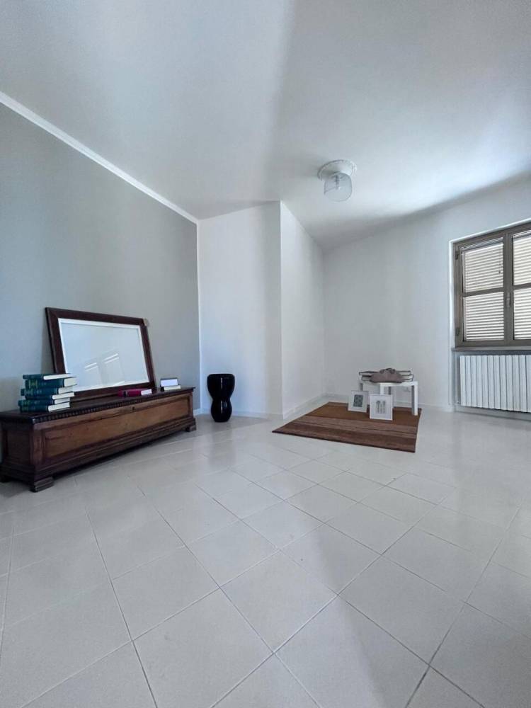 ufficio in affitto a Chieti in zona Tricalle