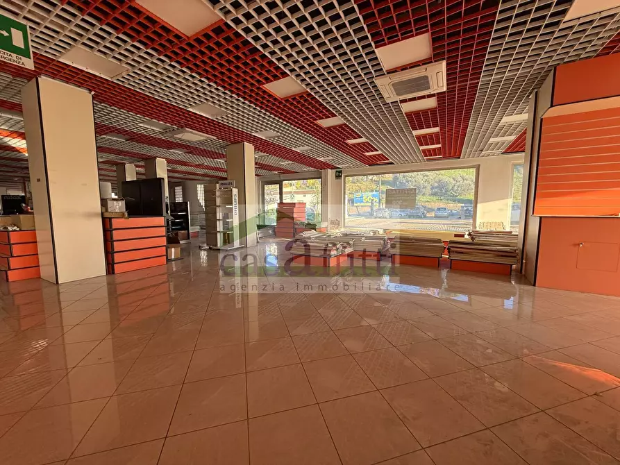 locale commerciale in affitto a Chieti