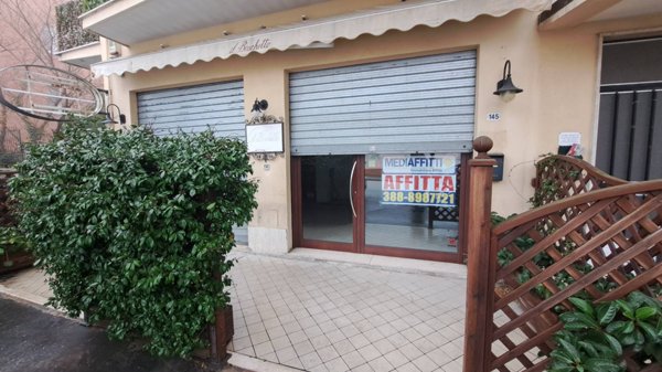 locale commerciale in affitto a Chieti