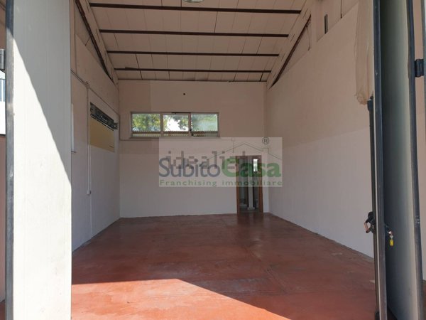locale di sgombero in affitto a Chieti in zona Chieti Scalo