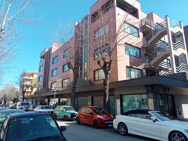 ufficio in affitto a Chieti in zona Chieti Scalo