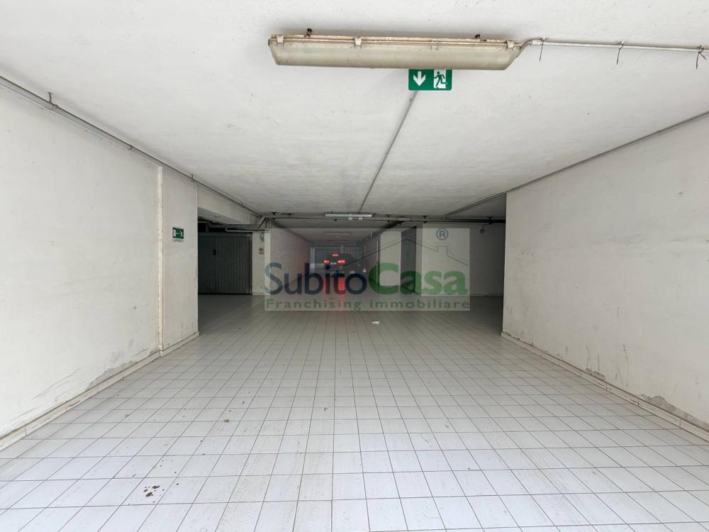 locale di sgombero in affitto a Chieti in zona Chieti Scalo