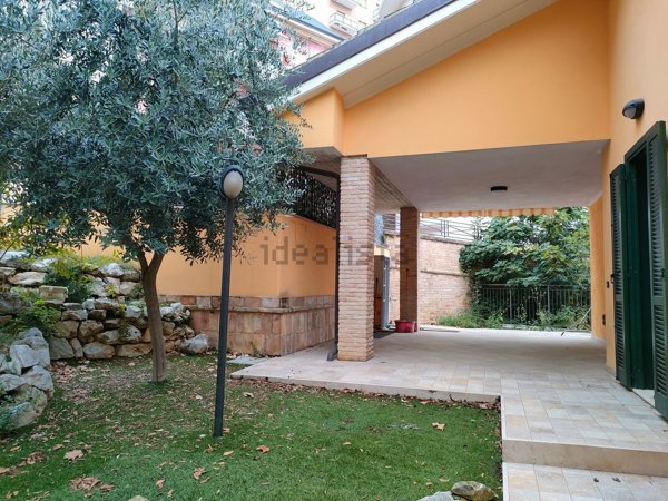 casa indipendente in affitto a Chieti in zona Centro Città