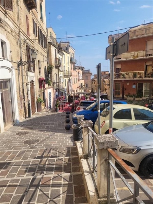 locale commerciale in affitto a Chieti in zona Centro Città