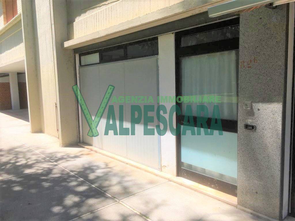 negozio in affitto a Chieti in zona Chieti Scalo