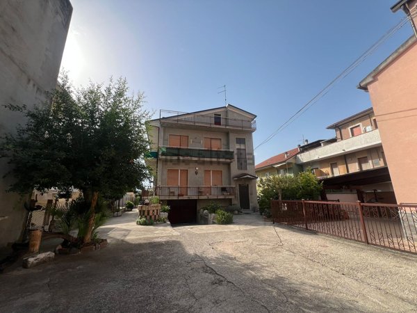 casa indipendente in affitto a Chieti in zona Chieti Scalo
