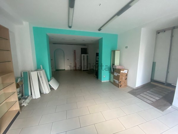 locale commerciale in affitto a Chieti in zona Sant'Anna