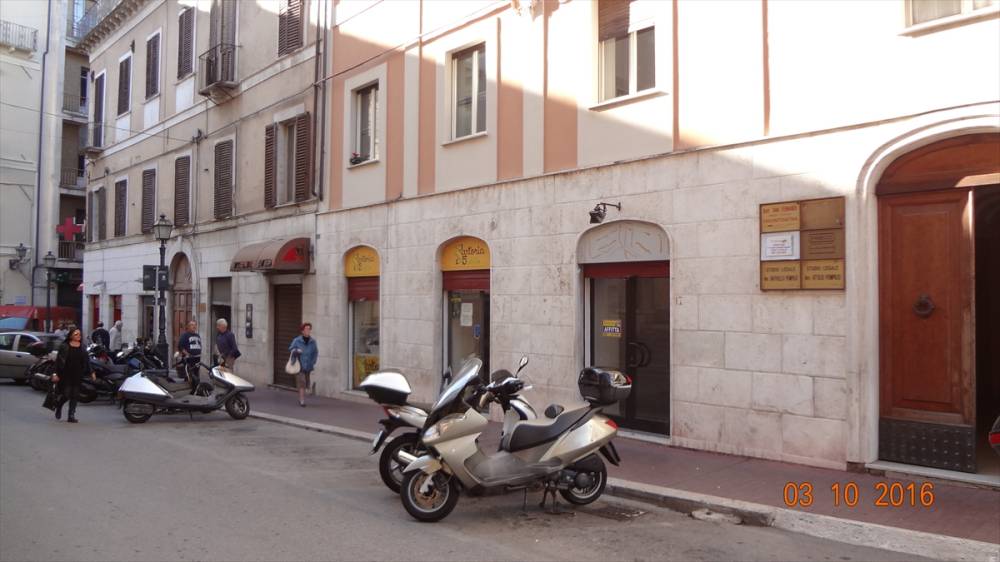 locale commerciale in affitto a Chieti in zona San Nicola