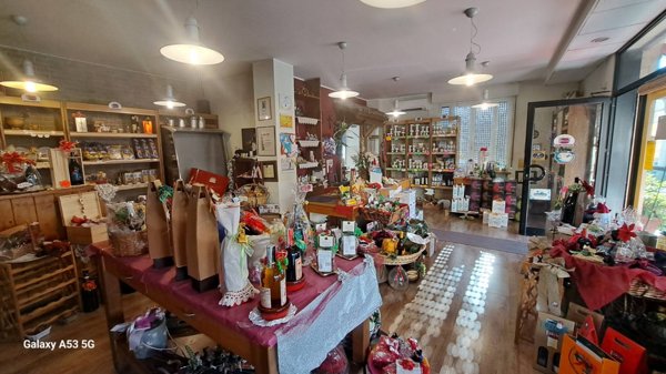 locale commerciale in affitto a Chieti