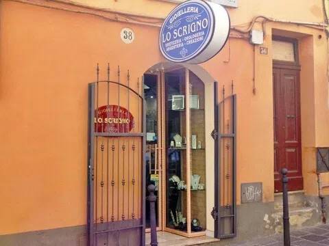 negozio in affitto a Chieti in zona Centro Città