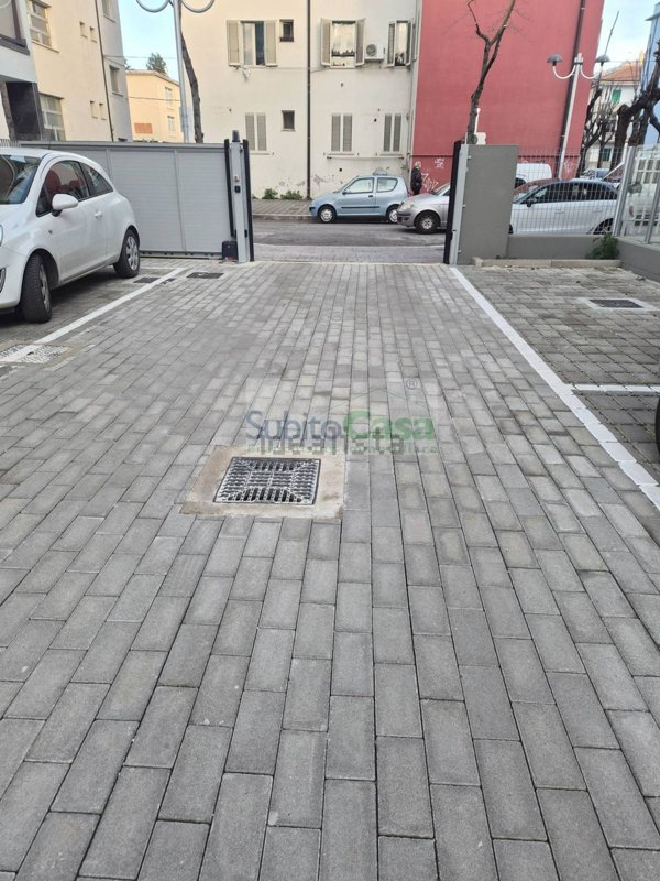 box auto in affitto a Chieti in zona Chieti Scalo