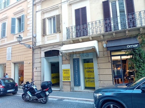 locale commerciale in affitto a Chieti in zona Centro Città