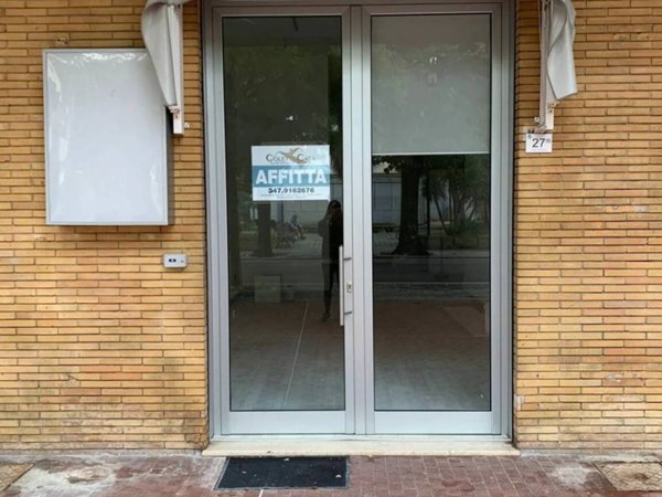 negozio in affitto a Francavilla al Mare