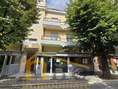negozio in affitto a Francavilla al Mare