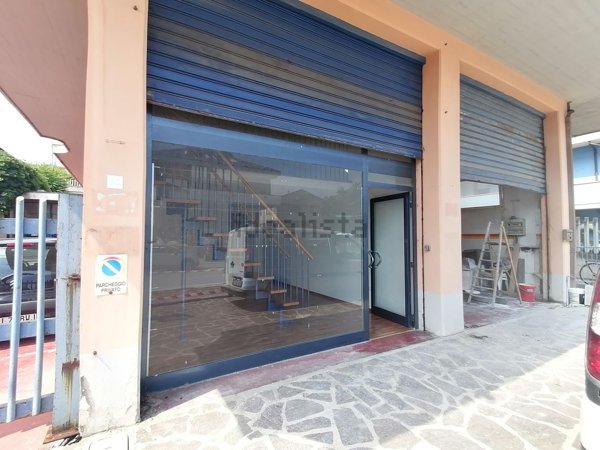 locale commerciale in affitto a Francavilla al Mare