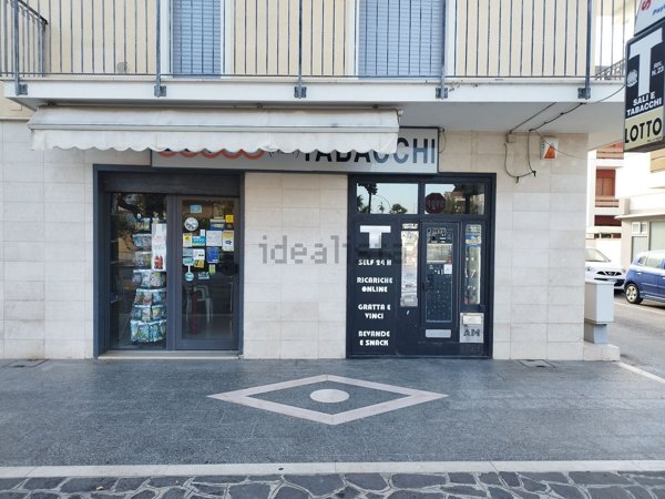 locale commerciale in affitto a Francavilla al Mare