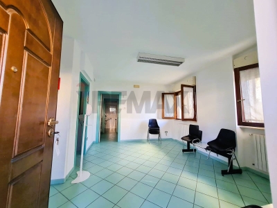 locale commerciale in affitto a Francavilla al Mare