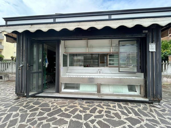 negozio in affitto a Francavilla al Mare