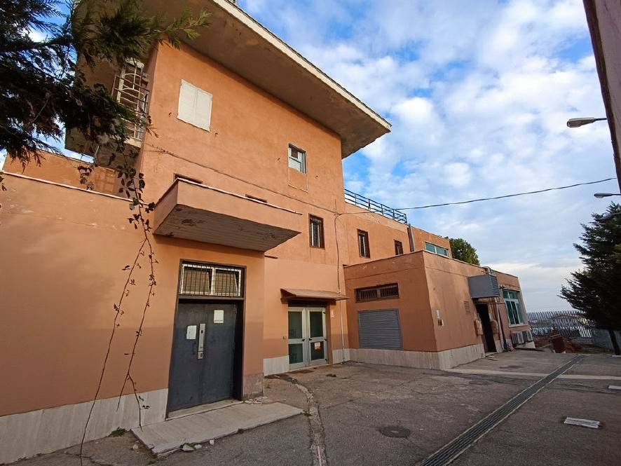 locale commerciale in affitto a Francavilla al Mare in zona Piane