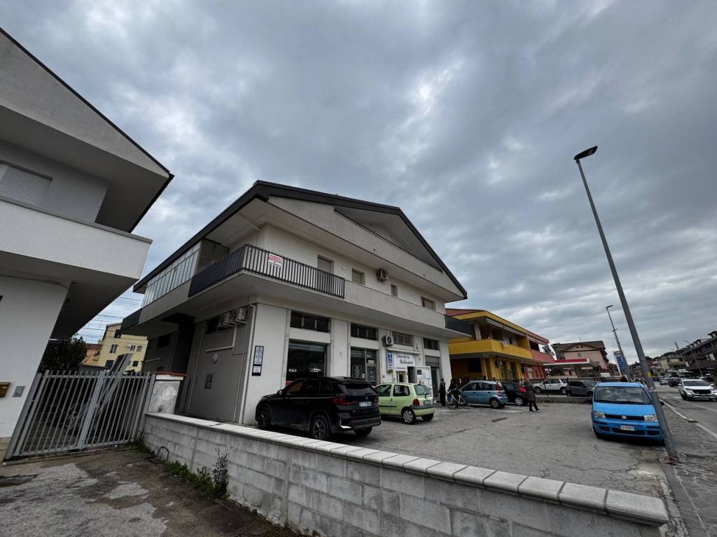 negozio in affitto a Francavilla al Mare