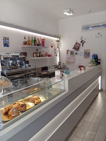 locale commerciale in affitto a Francavilla al Mare