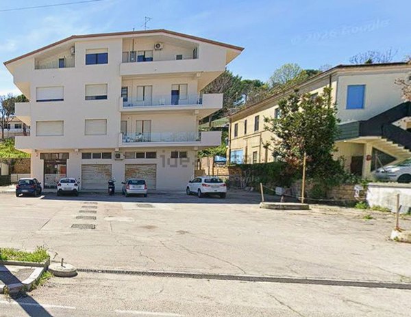 locale commerciale in affitto a Francavilla al Mare