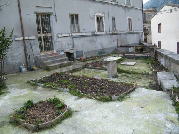 appartamento in affitto a Lama dei Peligni