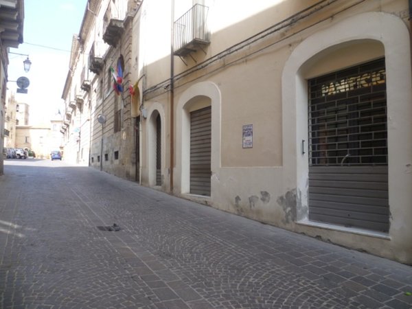 locale commerciale in affitto a Lanciano