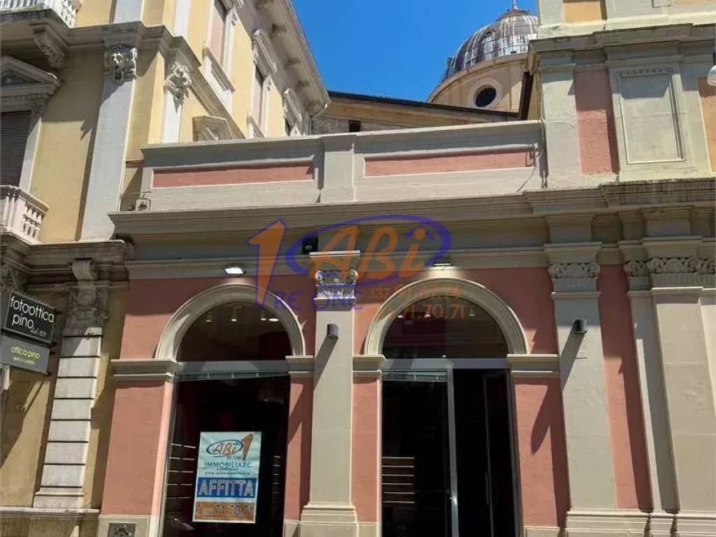 negozio in affitto a Lanciano