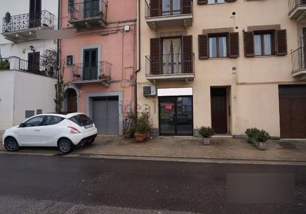 locale commerciale in affitto a Lanciano
