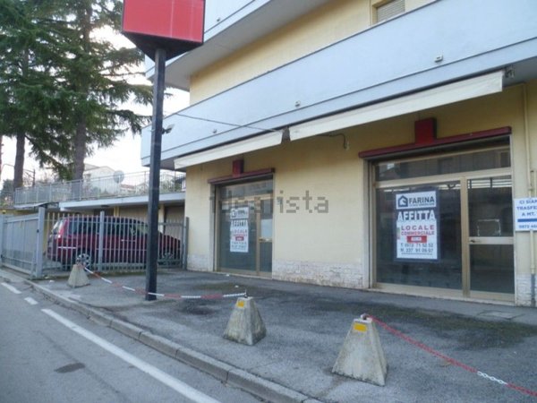 locale commerciale in affitto a Lanciano