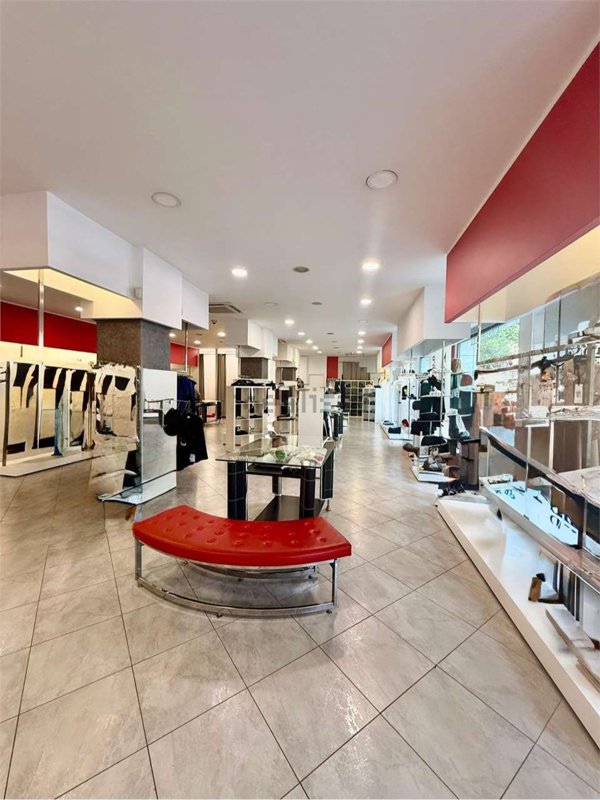 locale commerciale in affitto a Lanciano