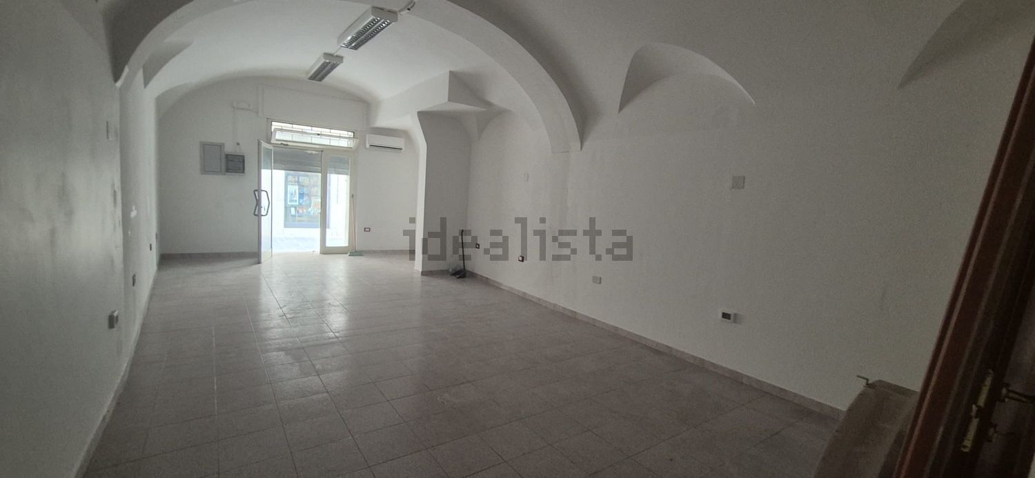 locale commerciale in affitto ad Ortona in zona Caldari