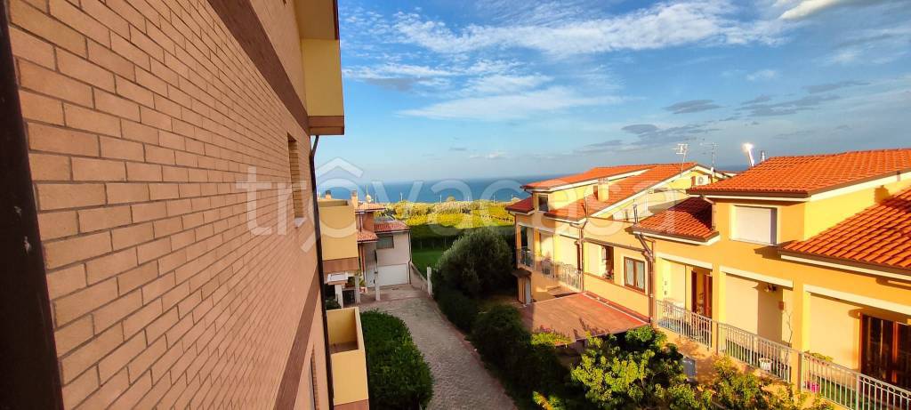 appartamento in affitto ad Ortona in zona Lazzaretto