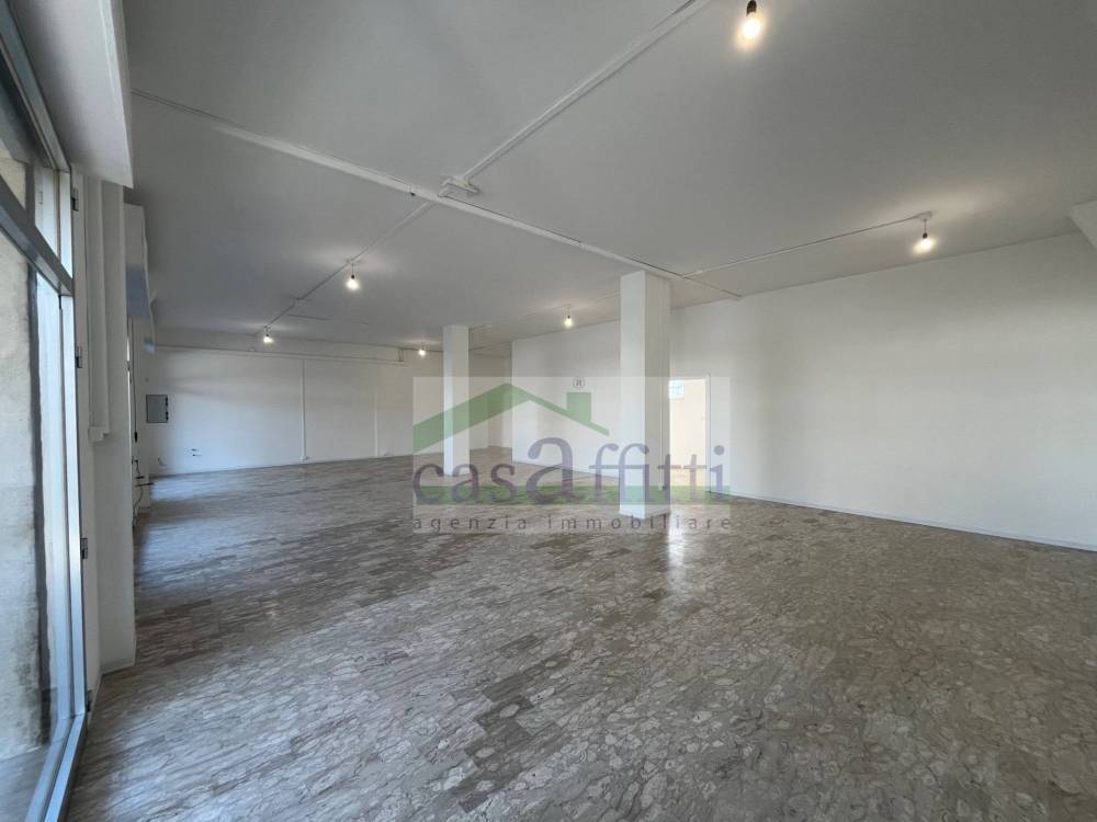 locale commerciale in affitto a Paglieta