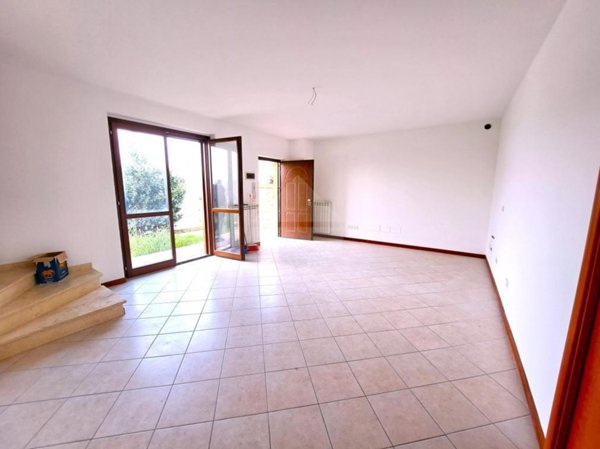 casa indipendente in affitto a San Giovanni Teatino in zona Dragonara