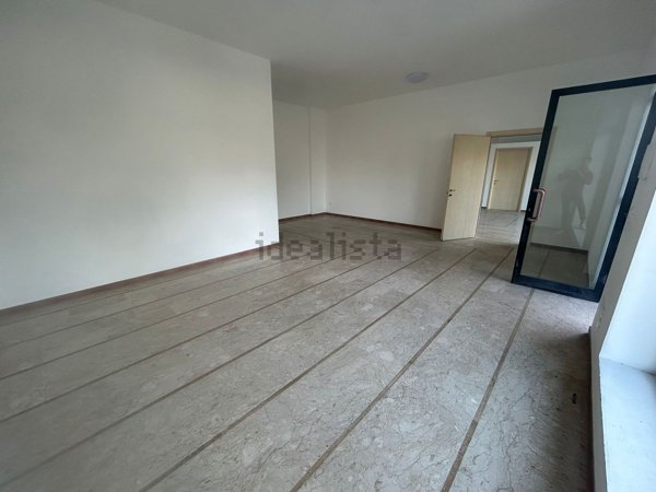 locale commerciale in affitto a San Giovanni Teatino in zona Sambuceto