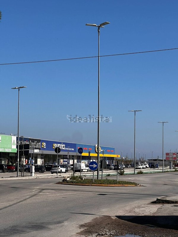capannone in affitto a San Giovanni Teatino in zona Sambuceto