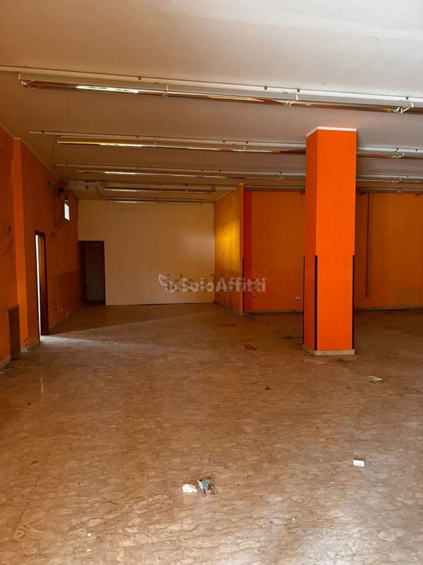 locale commerciale in affitto a San Giovanni Teatino in zona Sambuceto