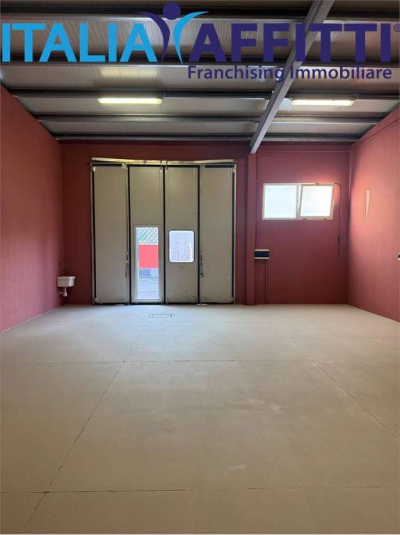 locale commerciale in affitto a San Giovanni Teatino