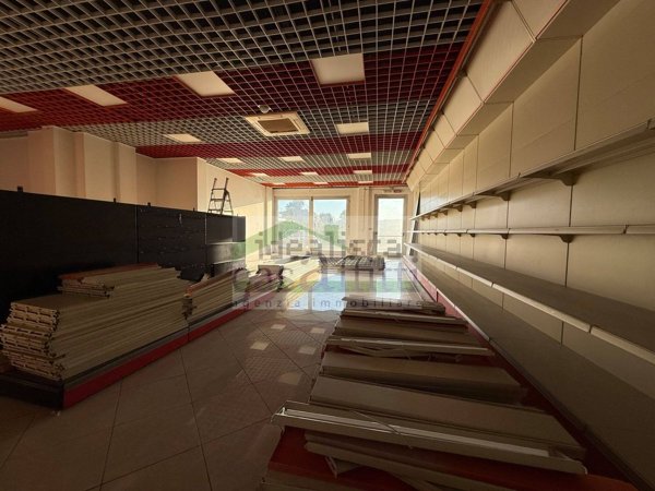 locale commerciale in affitto a San Giovanni Teatino