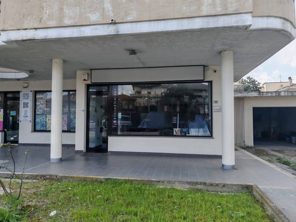 negozio in affitto a San Giovanni Teatino in zona Sambuceto