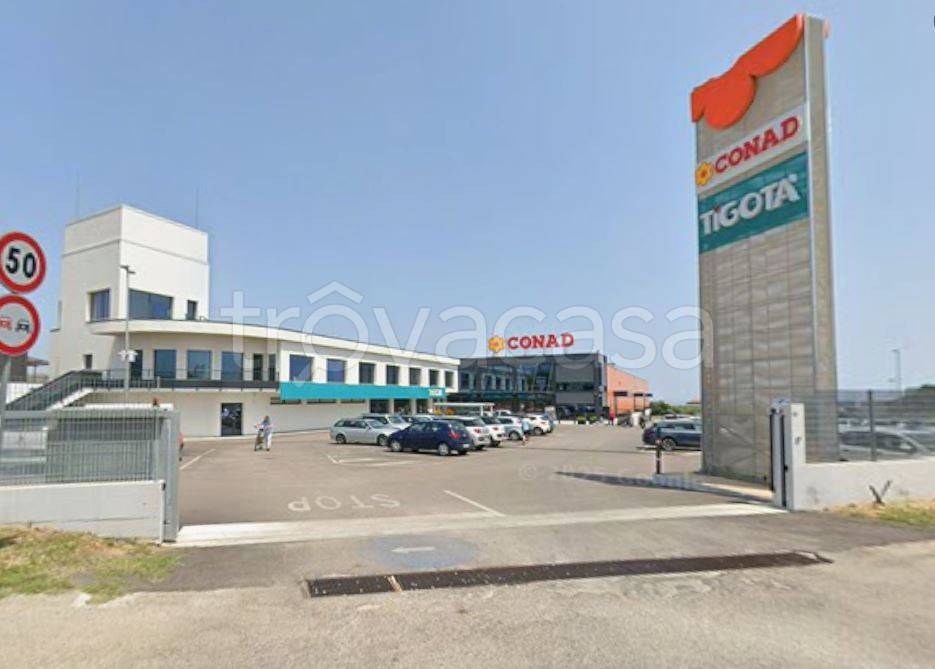 negozio in affitto a Santa Maria Imbaro in zona Perilli