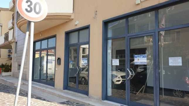 negozio in affitto a Vasto