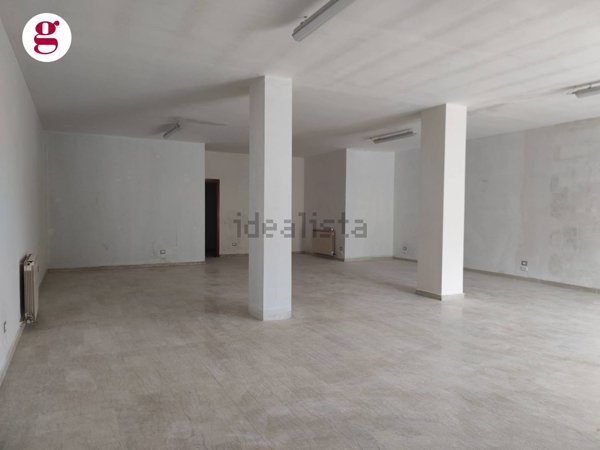 locale commerciale in affitto a Vasto